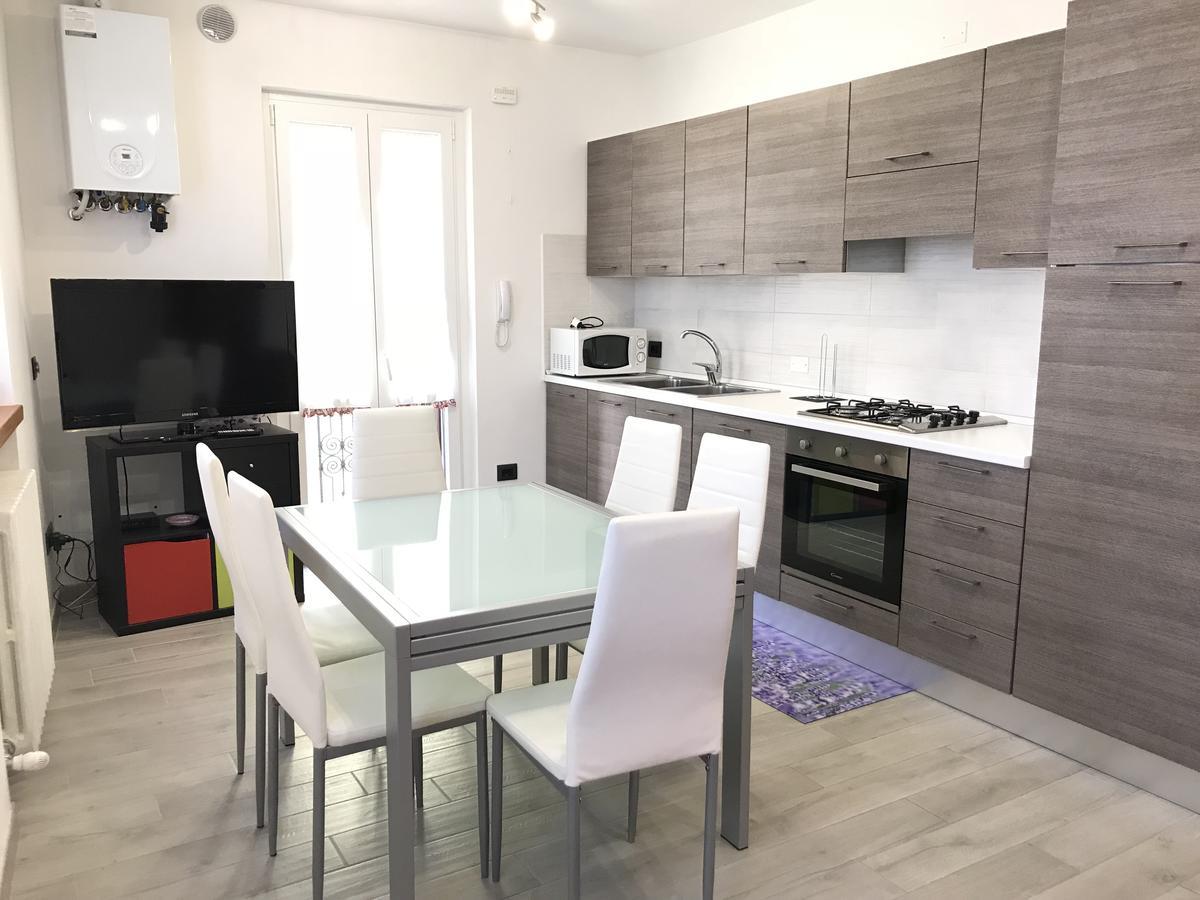 Appartamento Casa Al Borgo Garda  Esterno foto