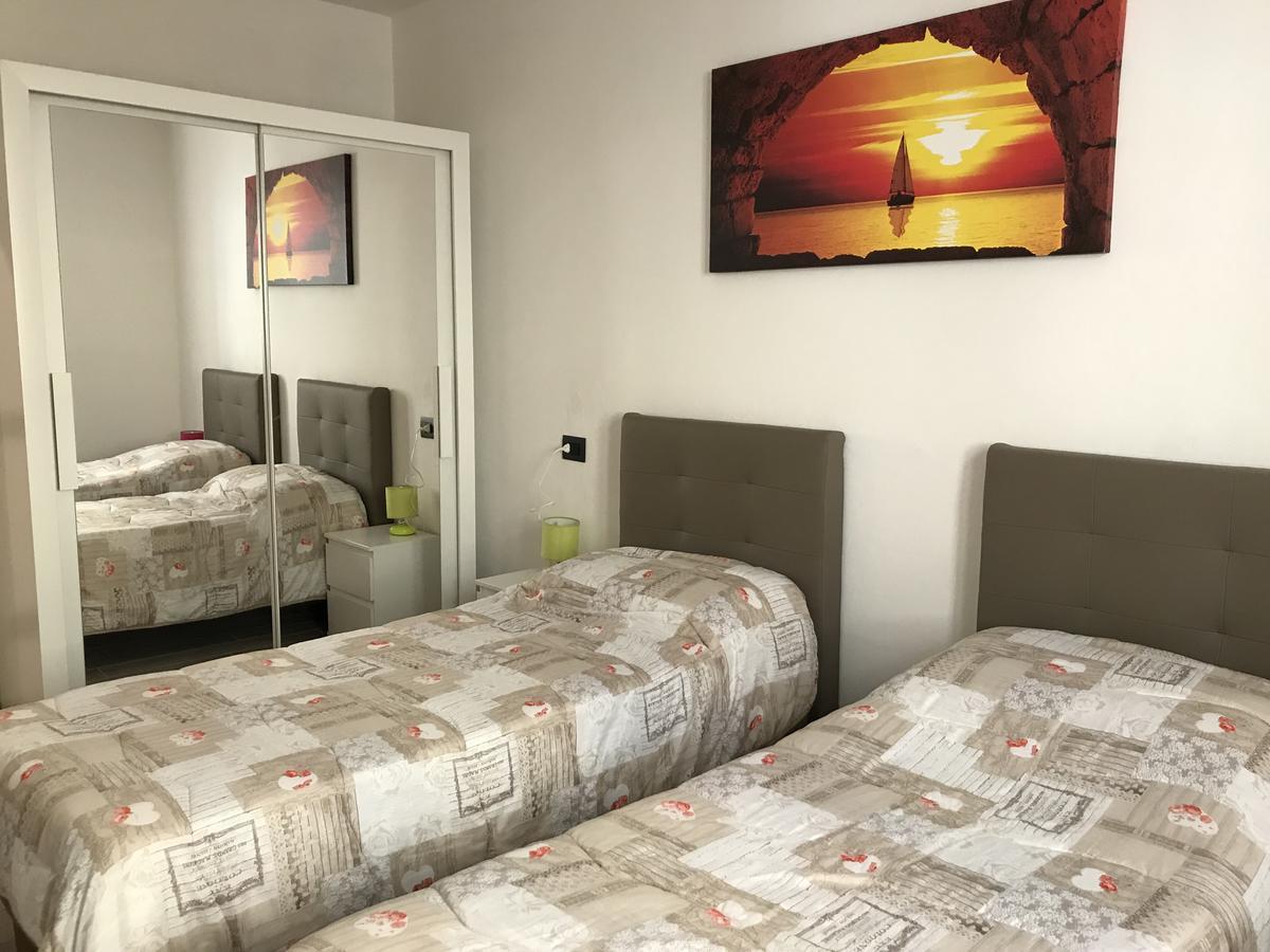 Appartamento Casa Al Borgo Garda  Esterno foto